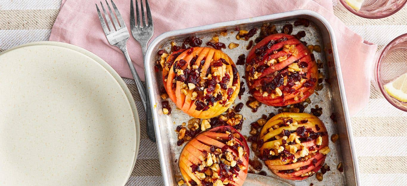 Hasselback Stuffed Baked Apples